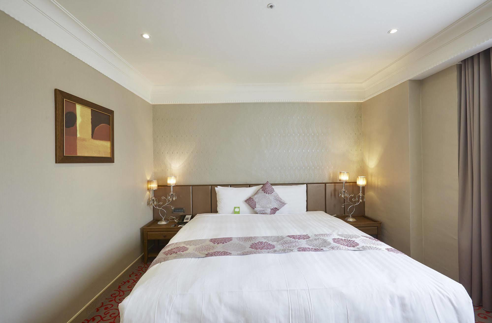 Grand City Hotel Fengyuan Εξωτερικό φωτογραφία