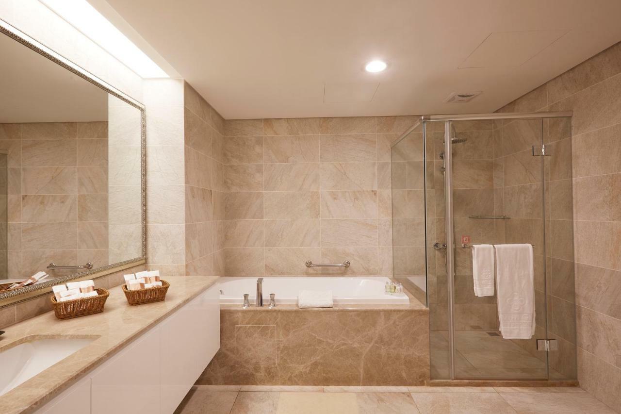 Grand City Hotel Fengyuan Εξωτερικό φωτογραφία